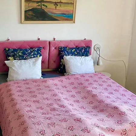 לינה וארוחת בוקר Skorstensfejerens *